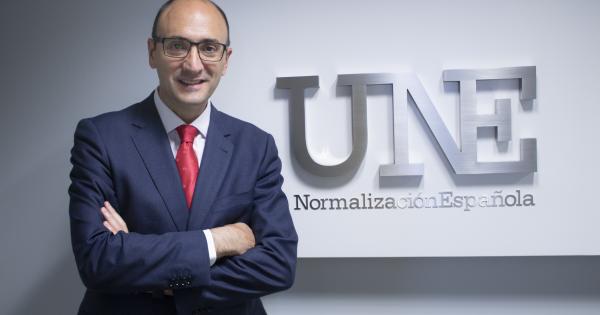 Javier García DG UNE