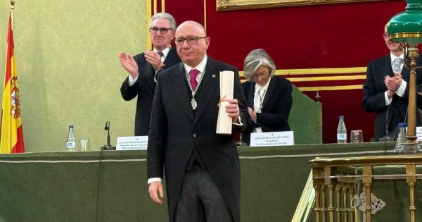 ceremonia recogida número frontal RACEFNE